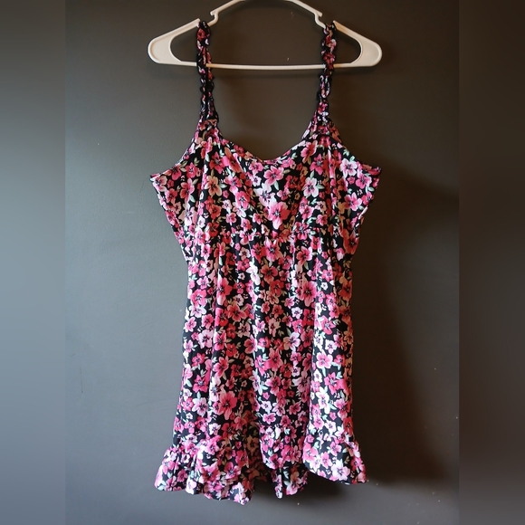 DIVIDED WOMEN'S MEDIUM PINK AND BLACK FLORAL SUMMER DRESS 🩷🖤 - Picture 3 of 3